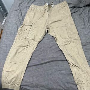 Beige cargo H&M joggers